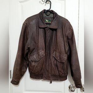 Vintage brown genuine leather coat. Size Medium.